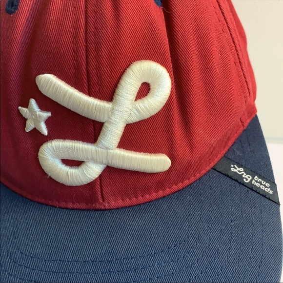 LRG HAT AND SWEATSHIRT BUNDLE SMALL - Picture 10 of 16